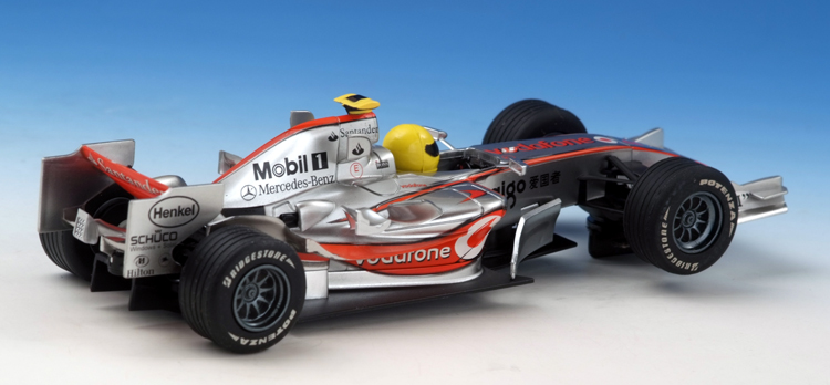 SCALEXTRIC digital F1 McLaren MP4-21  Hamilton